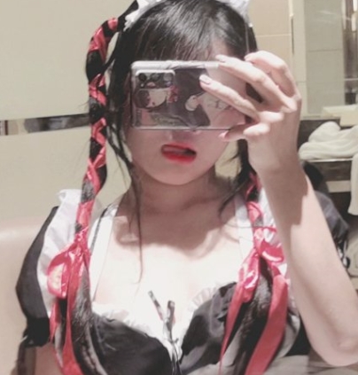 推特up主<qiongqiong小妹子>女仆装露出