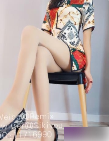 推特极品身材女神《草莓味的软糖》+最新作品谷雨