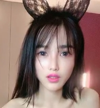 精选颜值网红美女单腿黑丝玩弄视频