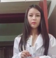 超粉光“阴”妹子的cos医生自行打包，含有18v的多种下载方式，包括百度云资源和秒传，文件大小为3.2g。