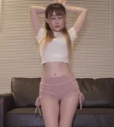 火爆虎牙推荐的绝版超值合集：海内外BJ有尺度果舞资源合集