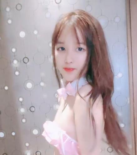 斗鱼超人气小美女直播主播合集