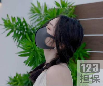 香港网红美少女玩偶姐姐的火爆海岛生活