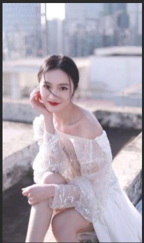 摄影师拍摄宇航员的壮丽瞬间