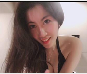 高颜值妻子NTR自拍视频，身材性感蜂腰蜜桃臀，观看下载真诚爱情