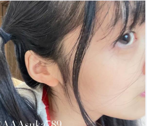 精选萝LAsuku短视频作品，凹陷R特写，道具剃毛，与C互动40V-2.3G