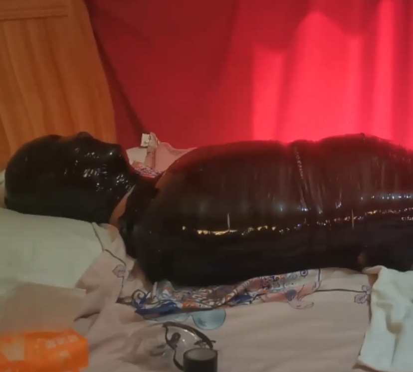 35.7G总大小26个视频,男的绑住感觉牛志,女王气质欣赏下载