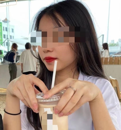 疯狂乱来的表妹V+P+747M百度盘