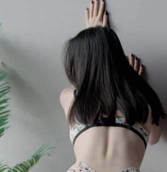 网红妹子Hongkongdoll小碎花内衣视频合集，756M双视频！