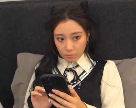 糖心una尤奈，颜值身材全L出镜，精选嫂子上门按摩，下载观看