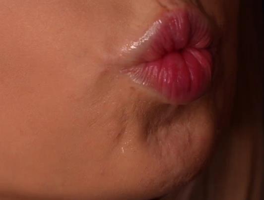 SweetheartKiss：零距离观察用嘴，热度破百万