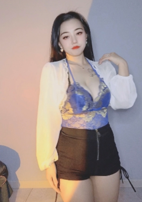 快手主播刘貂蝉有尺度定制热舞福利大罩杯摇摆第二弹