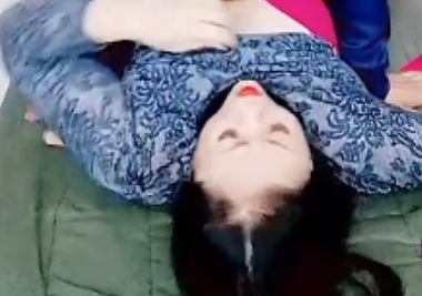 蝴蝶少妇勾引鸭舌男片[1v+600m][百度盘]视频白色画面永久有效