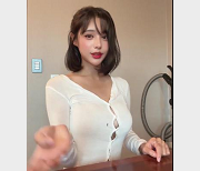 韩国主播徐婉自拍合集完整版视频，白月光般完美魅力，小伙伴们快来观看吧！