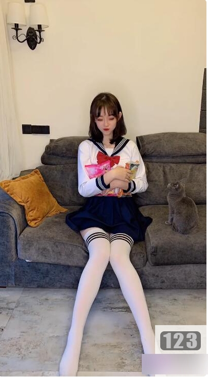 网红小李老师的136部快手作品