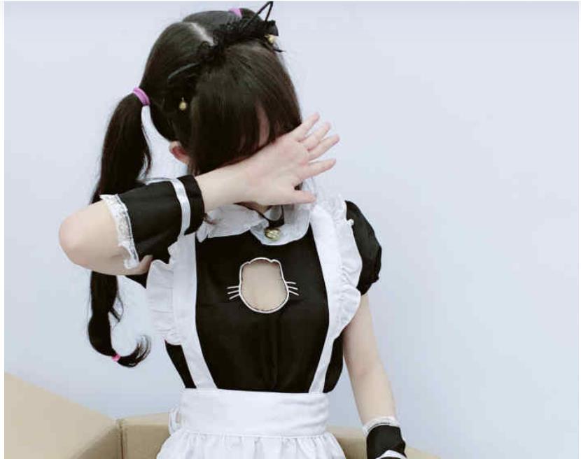 虎牙当红小仙女芊芊COS合集：粉嫩幼齿浮力姬，撩人姿势体位释放蚌壳