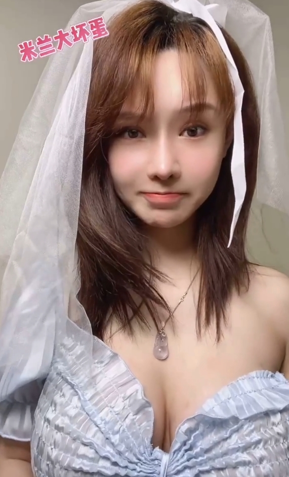 微博红人米兰大坏蛋1.1g：60W收藏量视频，轻松下载