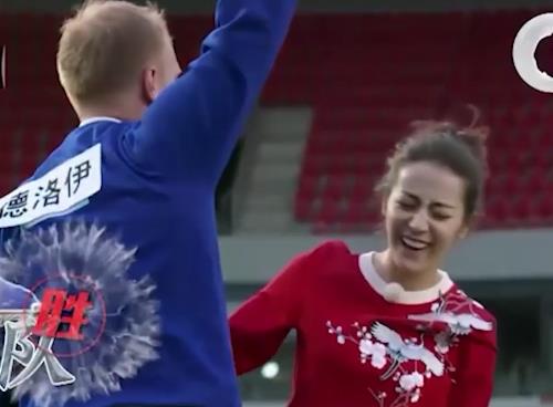 AI明星C~B吧兄弟：特殊综艺节目，1V-1.5G超清画质，爆火资源，大佬自剪辑，撕名牌奔跑，用嘴爆弄，字幕炸裂