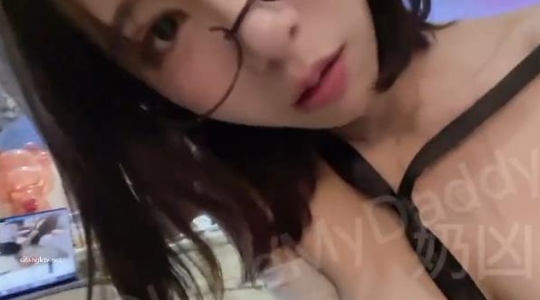 精选女人失眠超大道具