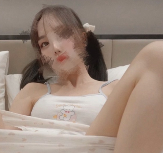 Lilesulaa：37v平台5.63g视频尤物，百度115收藏狂潮