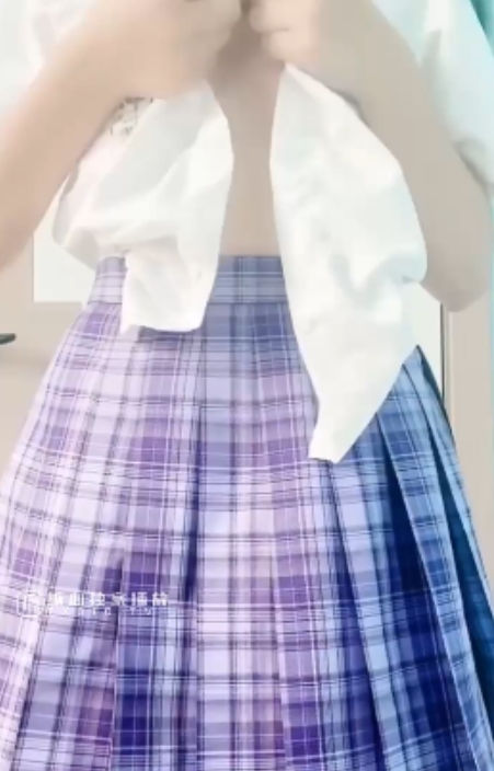 JK嫩妹佐美椅上放飞自我福利视频1V+158MB，百度盘解压福利姬勿在线解压