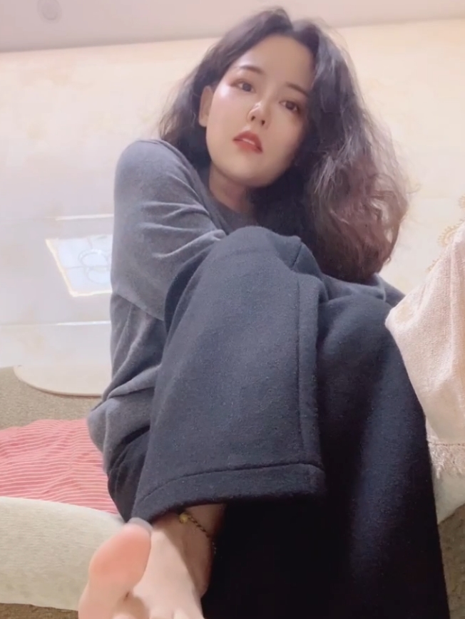 套路直播热播节目《豆满月》，17v9.38g成焦点，百度ED2K双平台收藏