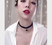 林雨馨：超有尺度的美少妇社保姬，38V、351m舞蹈视频引爆粉丝狂潮