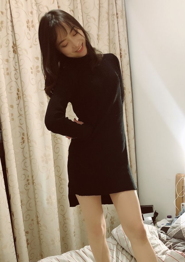 高端泄密美女王媛媛尺度互动私拍展示，高清露脸四人游，解压方式简单，提取码轻松获取