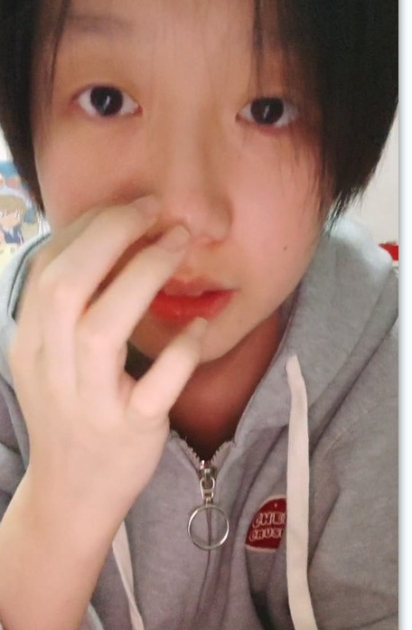 才艺美少女小童叹气13V22.1G视频合集，含露脸照，21个短视频