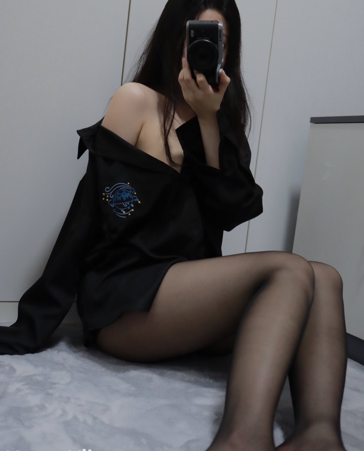 独家搬运！MomoYih小合集，36V2三人游+10.9G，百度盘下载