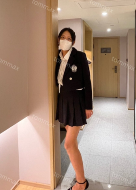 推特热议：美女一枫叶子懵逼大爷，视频228p13v，大小142M