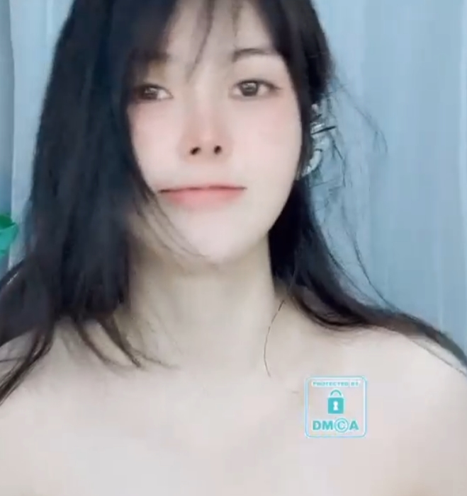 SweetQiQi：32v44.8g大罩杯胖臀视频收藏狂潮