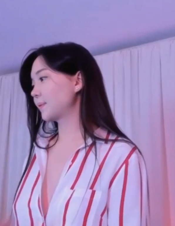 韩国女神U_needed_me：33v36.3g视频大放送，百度ED2K收藏318