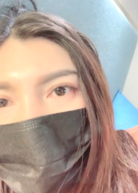 暇接触。这个视频合集包含了众多精彩的户外场景，展示了叶子姐姐的勾引魅力和放飞自我的个性。无论是团建活动还是个人娱乐，这个大合集都能满足你的需求。视频数量众多，让你尽情享受叶子姐姐的魅力，而且还特别为手机用户做了压缩包，方便存储和观看。快来百度盘下载，一起领略户外叶子姐姐的魅力吧！