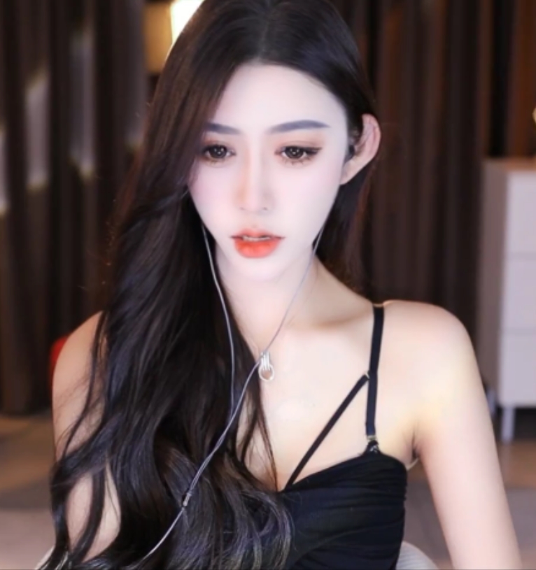 虎牙女主播长腿兮兮热舞小合集，视频10V+3.5G，百度盘下载