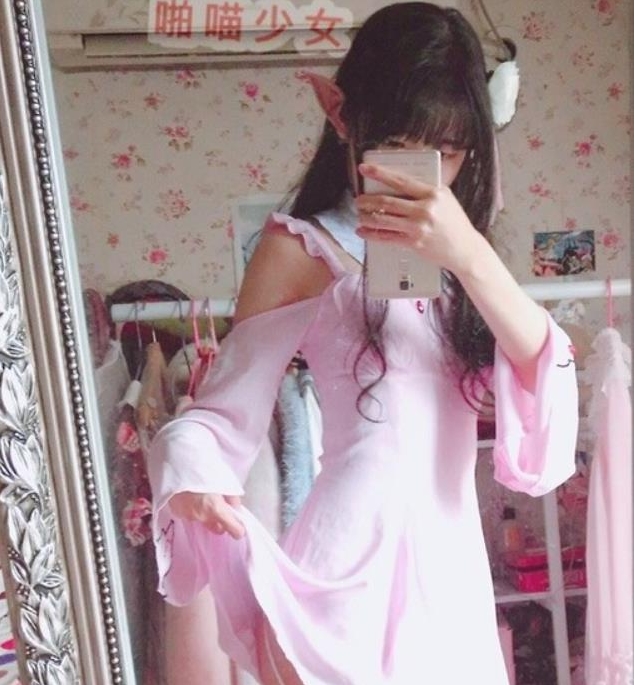 Venus：微博红人小女神露脸视频曝光，宅男们疯狂追捧