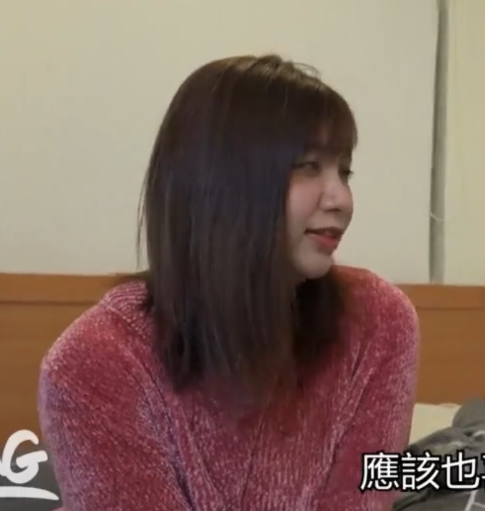 视频合集以其丰富的内容和吴梦梦的魅力吸引了众多观众的关注。如果你也是吴梦梦的粉丝，那么这部合集绝对是你不容错过的收藏品。快来一起乘坐这辆“银骚坦克”，畅游吴梦梦的世界吧！