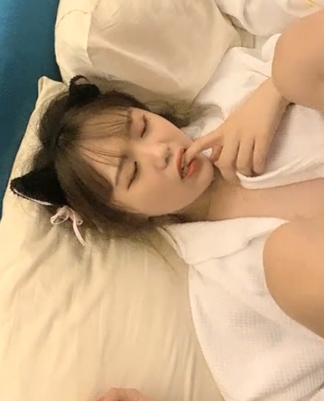 橙橙小妹子户外直播合集，108G精彩视频，百度补充与ED2K链接，快来收藏！