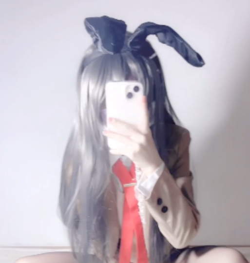 反差小妹子小灵酱最新合集13V3.8G，收藏自百度ED2K，奈酱推荐