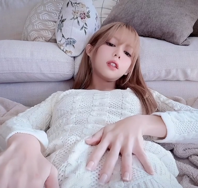 乱来妹子百度合集亚裔妹子kittyKum最新情人节收藏1638V213.5G，精彩不断