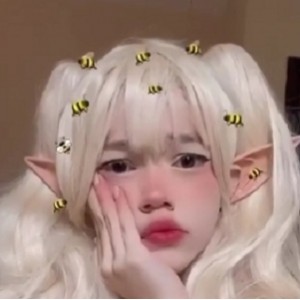 OnlyFans百度云永久资源Me1adinha最新合集86V2.44G，高清840p