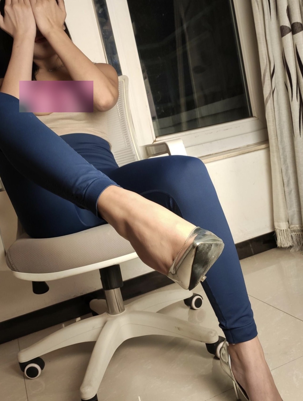 外企职员媚黑反差苿苿姐最新合集1V1.69G，百度盘分享