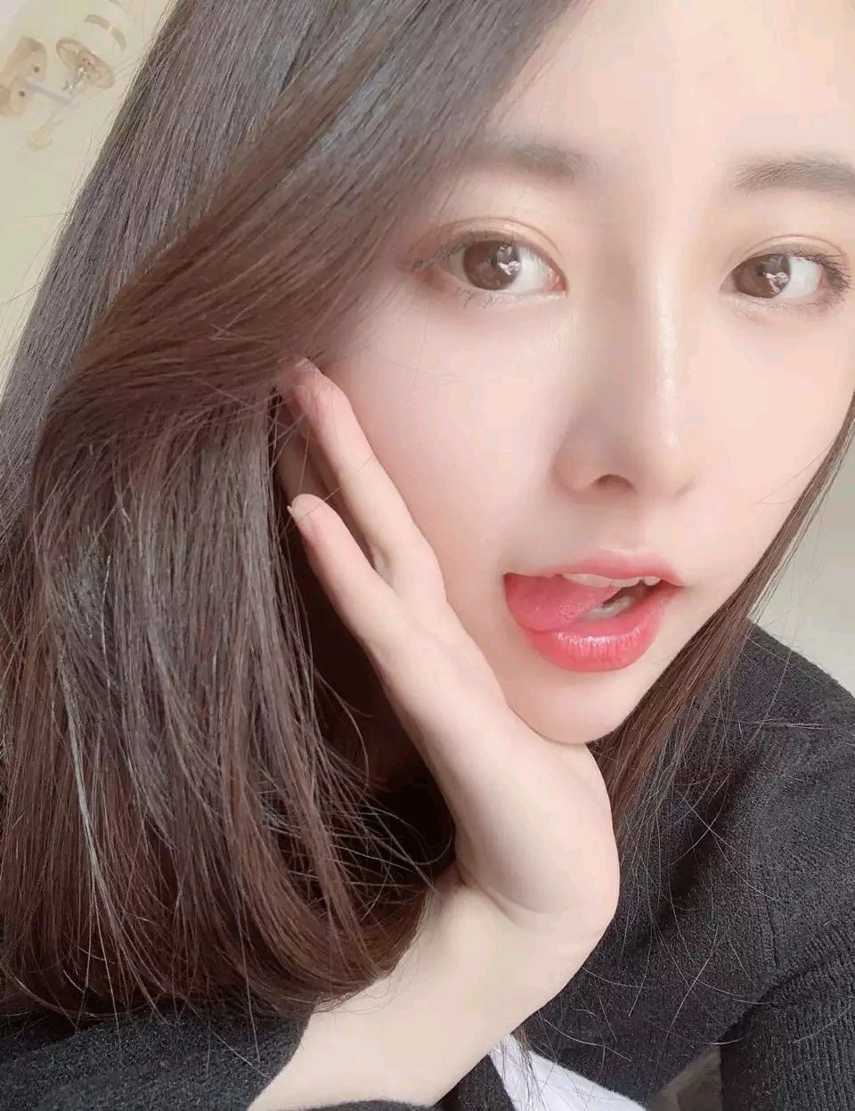 PR社快手美少女Kanami酱80套大合集3.33G，蕾丝女仆装与SM精彩剧情分享