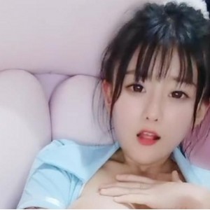 清纯直播软妹子李欣最新合集30V500M，带货互动