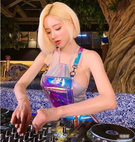 顶级夜场DJ纯欲热舞大合集1V0.5G，尽享狂欢夜！