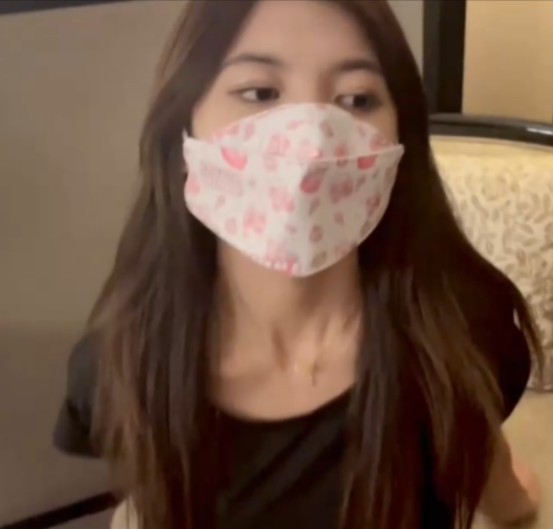 指教靓女小二先生视频合集854部32.8G，包含创可贴贴24K