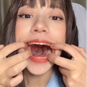 百度云女神口腔第一视角合集38部4.35G太感觉了