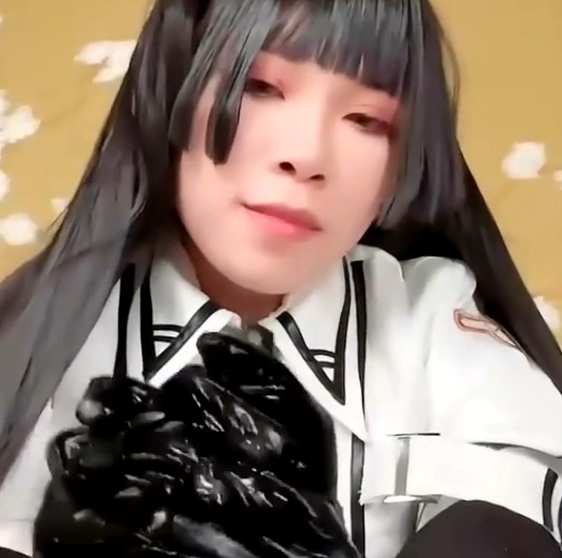 推特Tokar浵卡塑心足艺视频1.48G黑丝诱惑