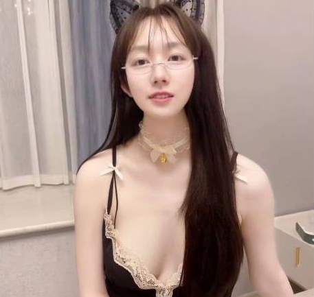 抖音小坦克独家珍藏21部600M流鼻血