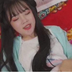 3部果冻传媒潘甜甜热辣视频2.65G太带感了